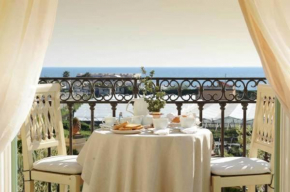 Отель Casa Raiola Ercolano Luxury Rooms  Ерколано